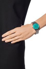 Gucci G-Timeless Turquiose Mother of Pearl Dial Silver Mesh Bracelet Watch For Women - YA1264039